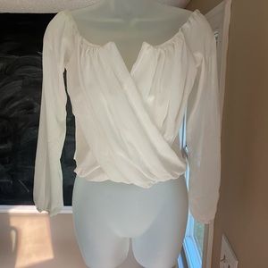Windsor white top